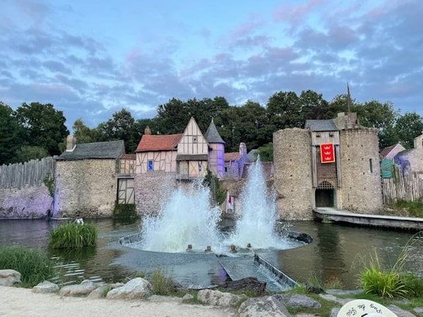 Les Meilleurs Campings aux Alentours du Puy du Fou pour un Séjour Inoubliable