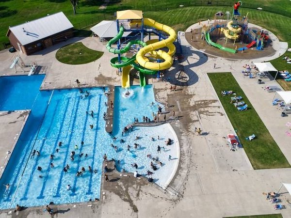 Camping à Saint-Malo avec piscine et toboggan