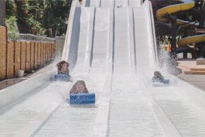 Les campings en Corse avec espace aquatique, pour des vacances familiales pleines de plaisir et d'activités